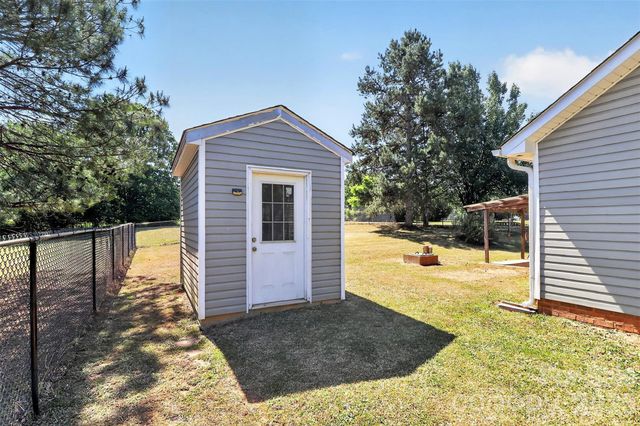 5306 Willow Run Drive, Monroe, NC 28110