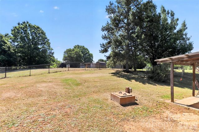 5306 Willow Run Drive, Monroe, NC 28110