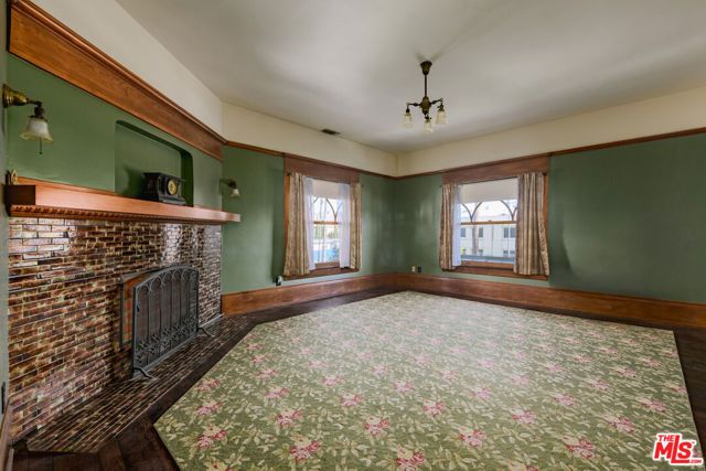 1049 Elden Avenue, Los Angeles, CA 90006