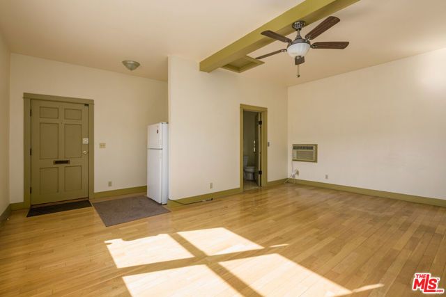 1049 Elden Avenue, Los Angeles, CA 90006