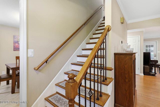 4108 Meadowland Dr, Prospect, KY 40059
