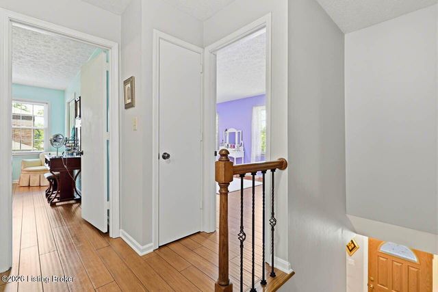 4108 Meadowland Dr, Prospect, KY 40059