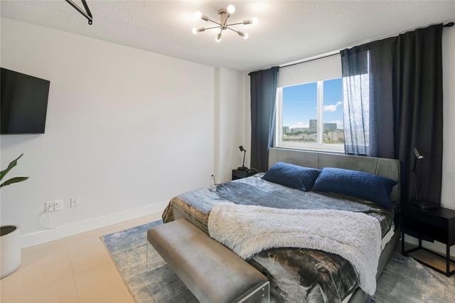 18800 NE 29th Avenue 704, Aventura, FL 33180