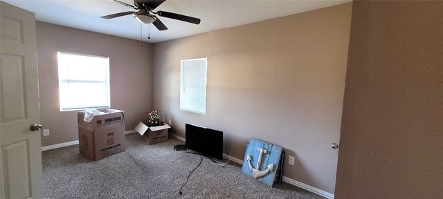 5821 Black Oak Lane, River Oaks, TX 76114