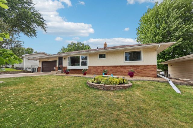 3403 71st Street E, Inver Grove Heights, MN 55076