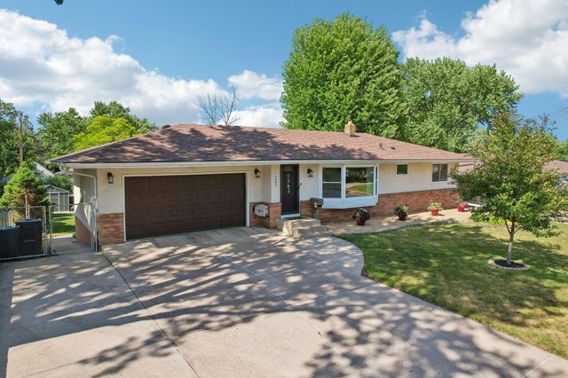 3403 71st Street E, Inver Grove Heights, MN 55076