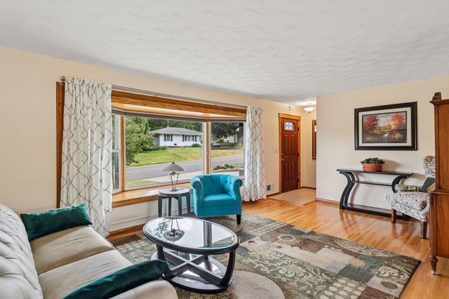 3403 71st Street E, Inver Grove Heights, MN 55076