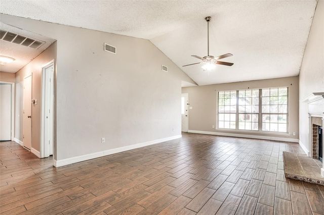 2626 Bennington Court, Grand Prairie, TX 75052