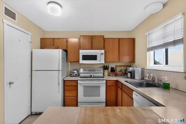 891 Heritage Village A, Southbury, CT 06488