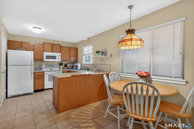 891 Heritage Village A, Southbury, CT 06488