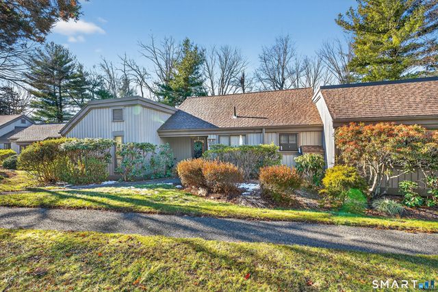 891 Heritage Village A, Southbury, CT 06488