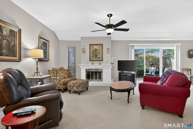 891 Heritage Village A, Southbury, CT 06488