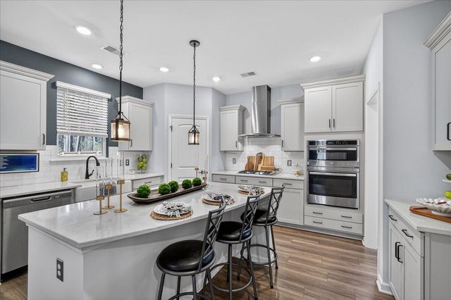 604 Dunswell Drive, Summerville, SC 29486