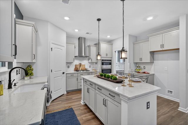 604 Dunswell Drive, Summerville, SC 29486