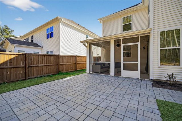 604 Dunswell Drive, Summerville, SC 29486