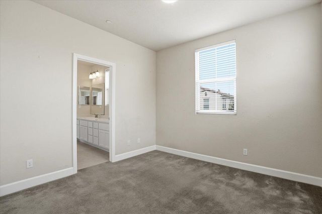 1567 Bonanza Ln, Folsom, CA 95630