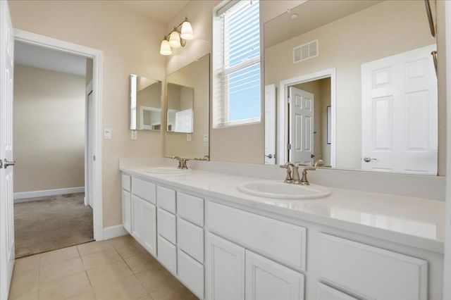1567 Bonanza Ln, Folsom, CA 95630