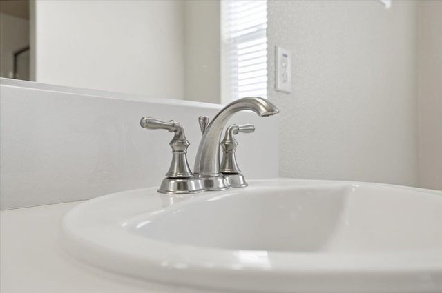 1567 Bonanza Ln, Folsom, CA 95630