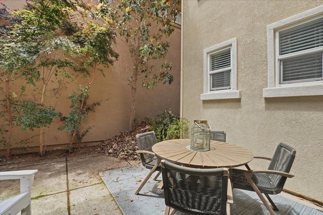 1567 Bonanza Ln, Folsom, CA 95630