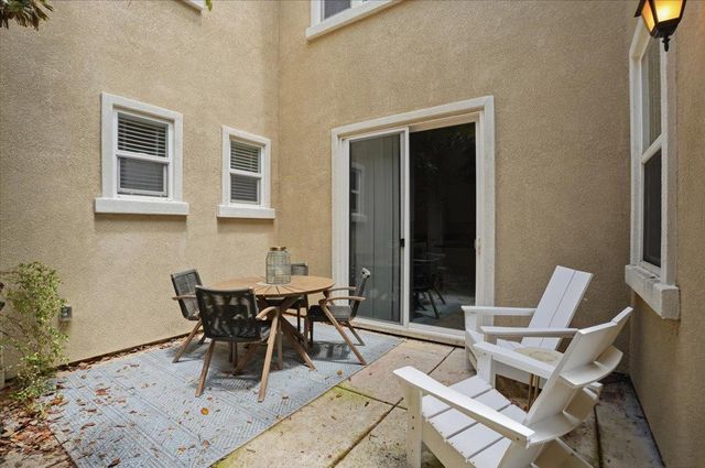 1567 Bonanza Ln, Folsom, CA 95630