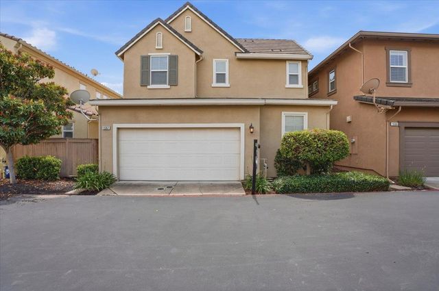 1567 Bonanza Ln, Folsom, CA 95630