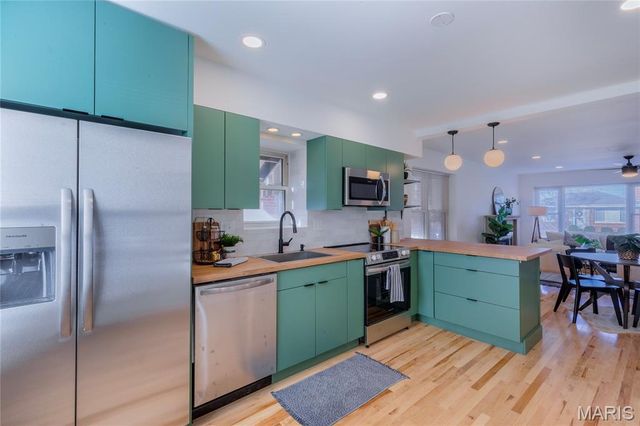 5524 Lindenwood Avenue, St Louis, MO 63109