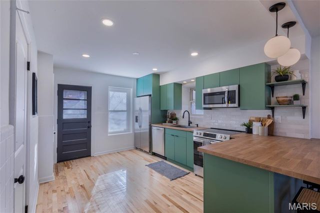 5524 Lindenwood Avenue, St Louis, MO 63109