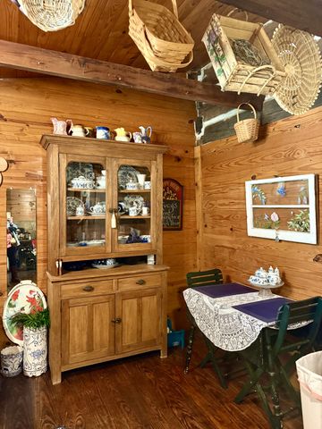 562 Junus Jackson Hollow Rd, Minor Hill, TN 38473