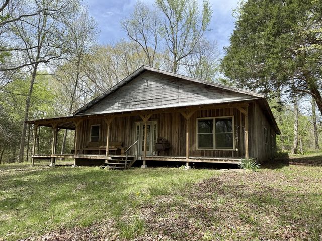 562 Junus Jackson Hollow Rd, Minor Hill, TN 38473
