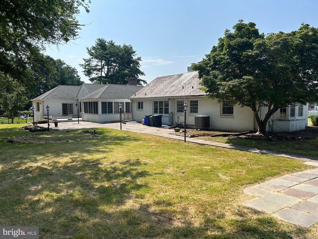1700 BRIGGS CHANEY RD, Silver Spring, MD 20905