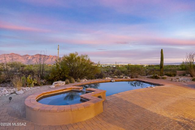 14050 N Hawk Canyon Trail, Tucson, AZ 85755