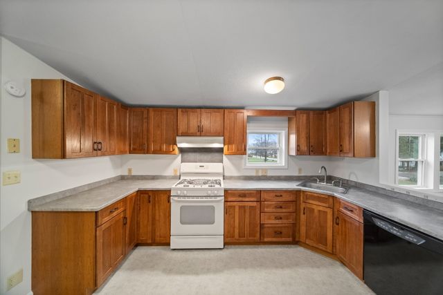 2136 KNOLL Avenue, Erie, PA 16510