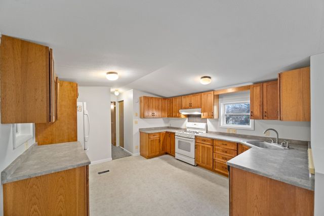 2136 KNOLL Avenue, Erie, PA 16510