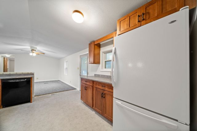 2136 KNOLL Avenue, Erie, PA 16510