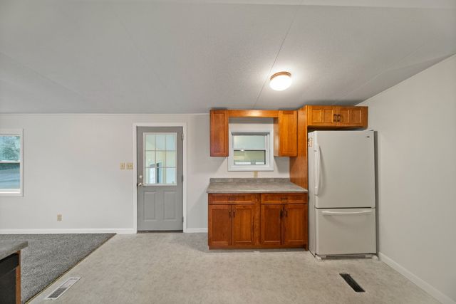 2136 KNOLL Avenue, Erie, PA 16510