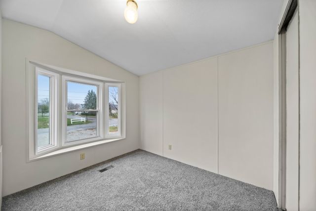 2136 KNOLL Avenue, Erie, PA 16510