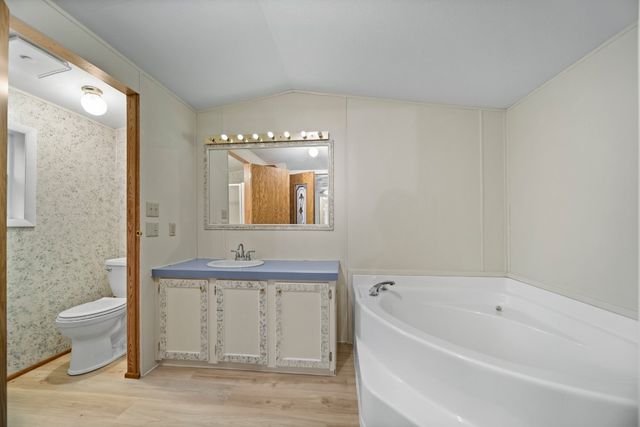 2136 KNOLL Avenue, Erie, PA 16510