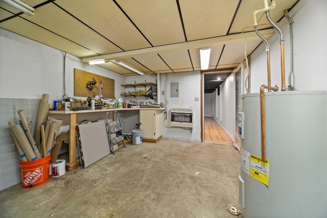 2136 KNOLL Avenue, Erie, PA 16510