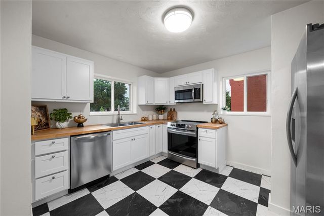 4233 Delor Street, St Louis, MO 63116