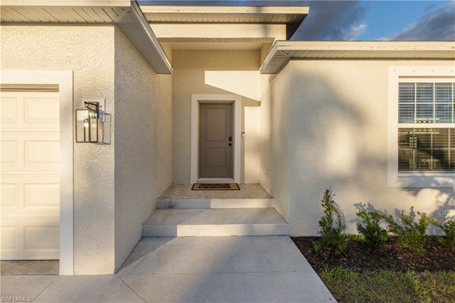 5056 Montego LN, Port Charlotte, FL 33981