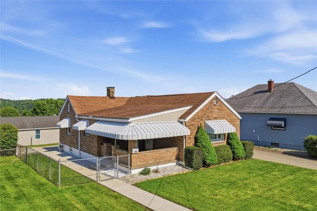 240 Waddell Ave, Donora, PA 15033
