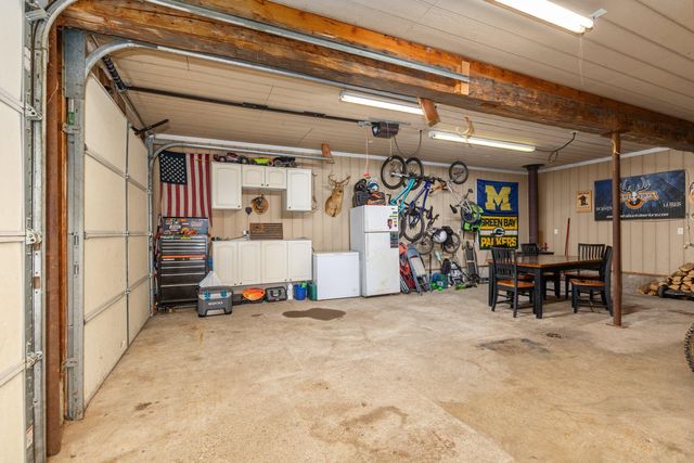 9915 Perry Street, Zeeland, MI 49464