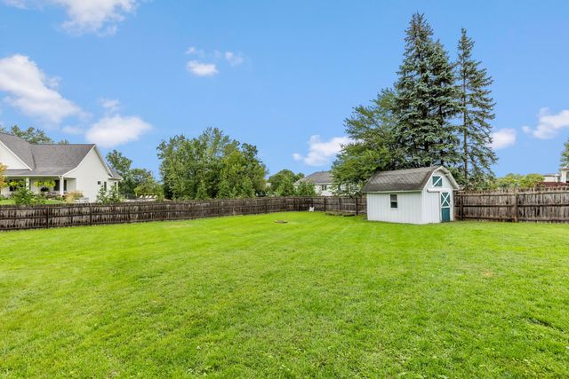 9915 Perry Street, Zeeland, MI 49464