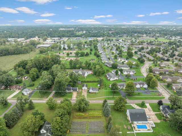 9915 Perry Street, Zeeland, MI 49464