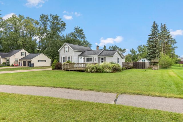 9915 Perry Street, Zeeland, MI 49464