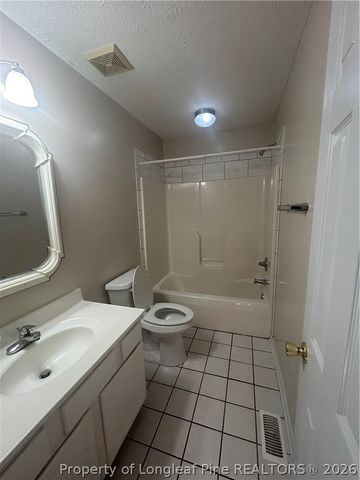 107 Jefferson Drive, Raeford, NC 28376