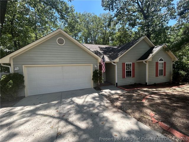 107 Jefferson Drive, Raeford, NC 28376
