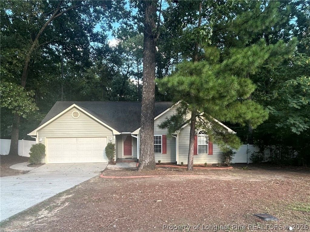 107 Jefferson Drive, Raeford, NC 28376 — photo 2