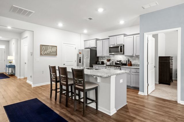 320 Emery Oak Dr., Murrells Inlet, SC 29576