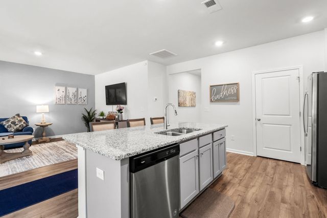 320 Emery Oak Dr., Murrells Inlet, SC 29576